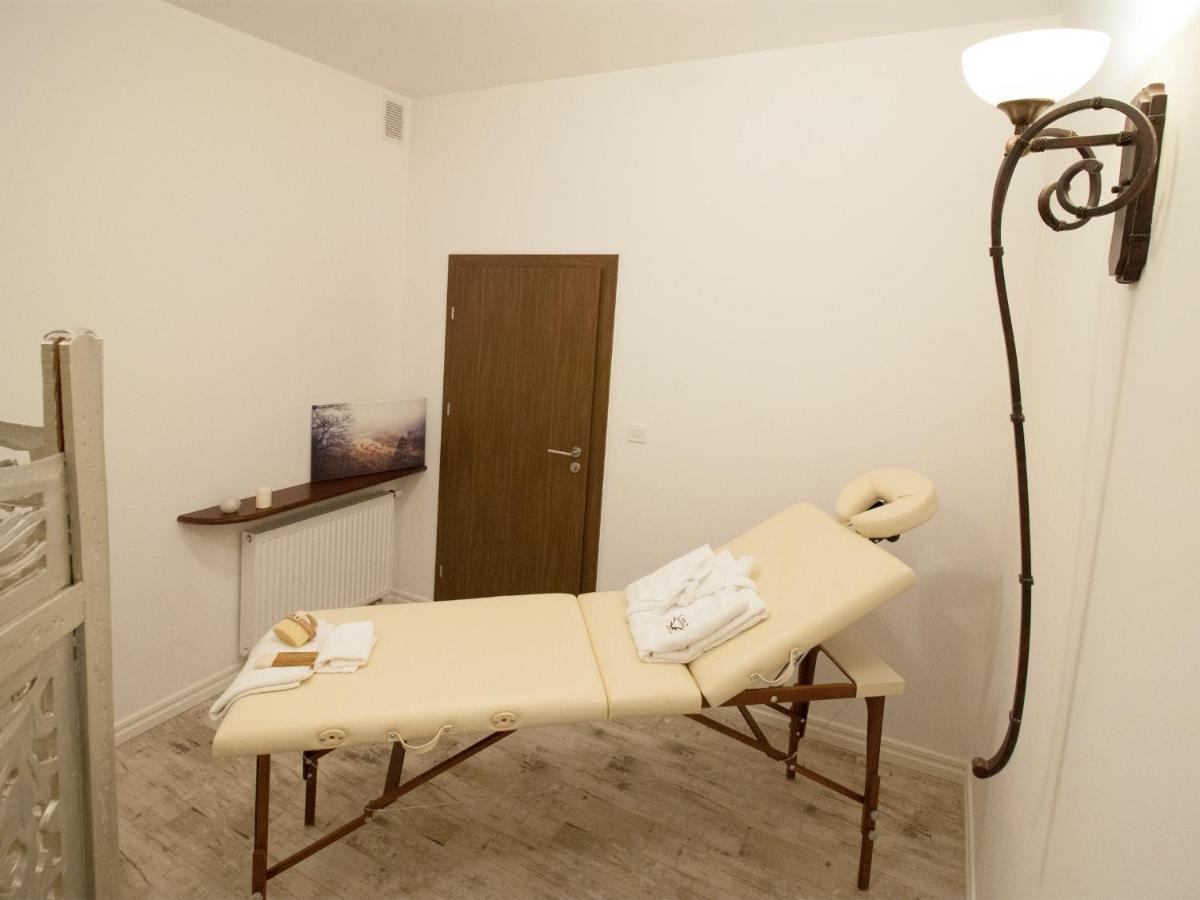 Dwor I Dworek Leszczowate Wellness & Spa Ustrzyki Dolne Exterior photo