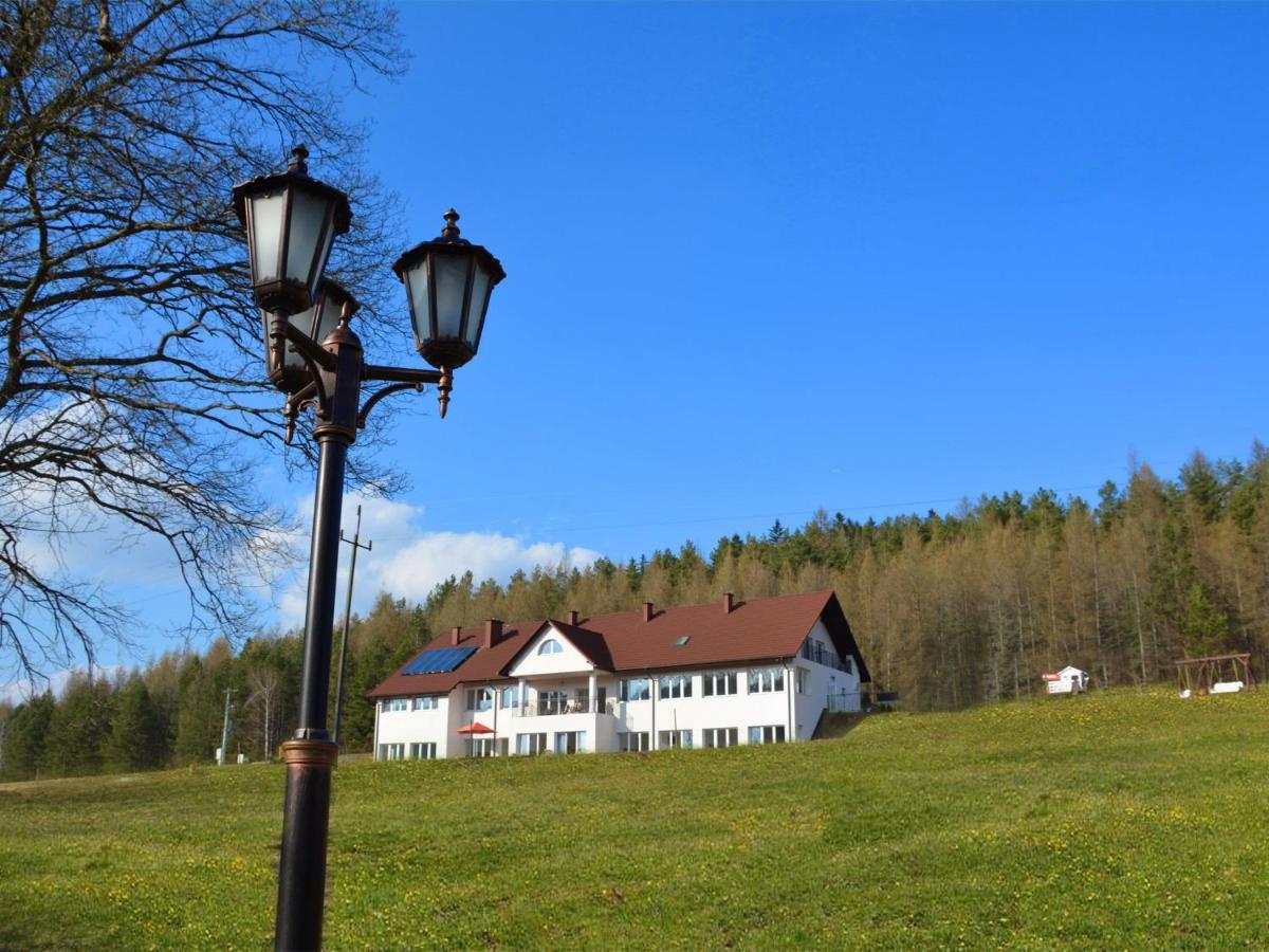 Dwor I Dworek Leszczowate Wellness & Spa Bed & Breakfast Ustrzyki Dolne Exterior photo