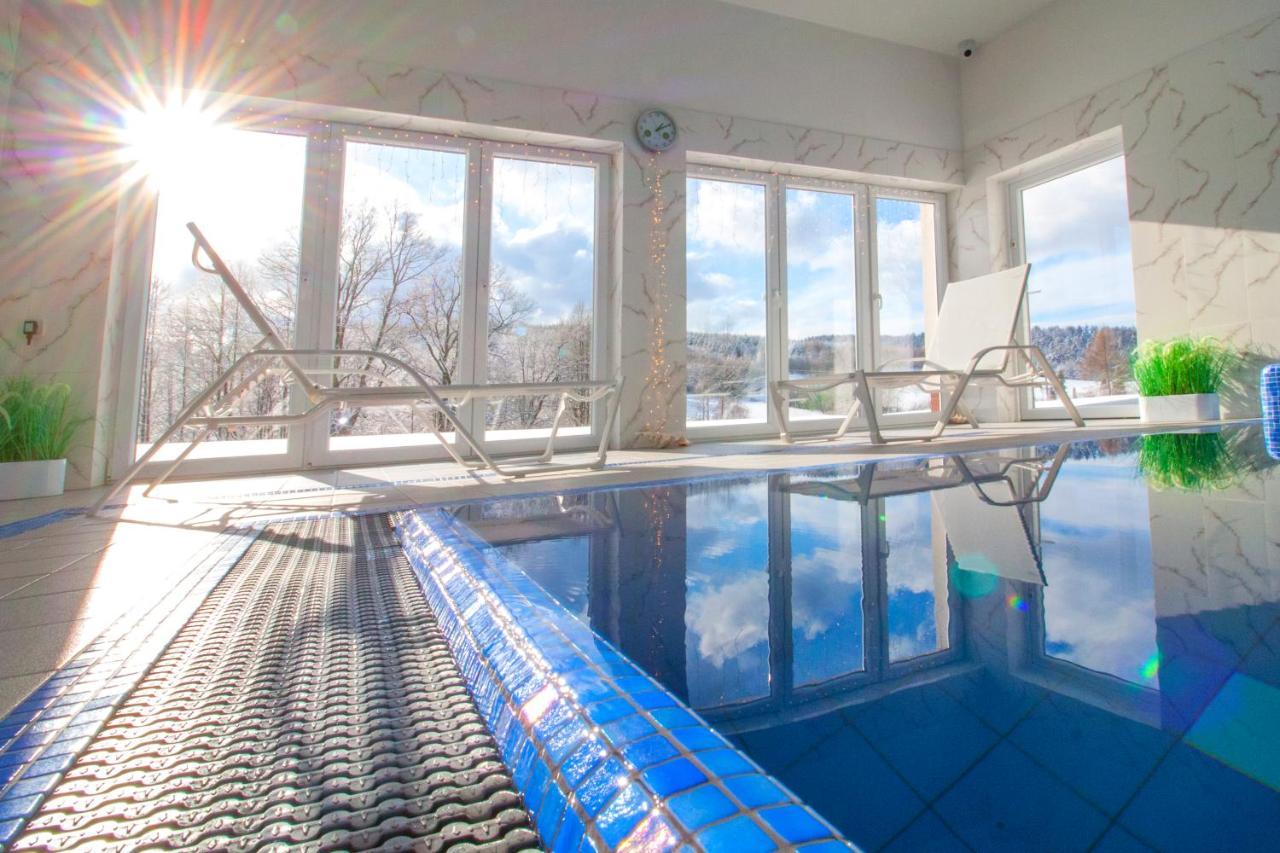 Dwor I Dworek Leszczowate Wellness & Spa Ustrzyki Dolne Exterior photo