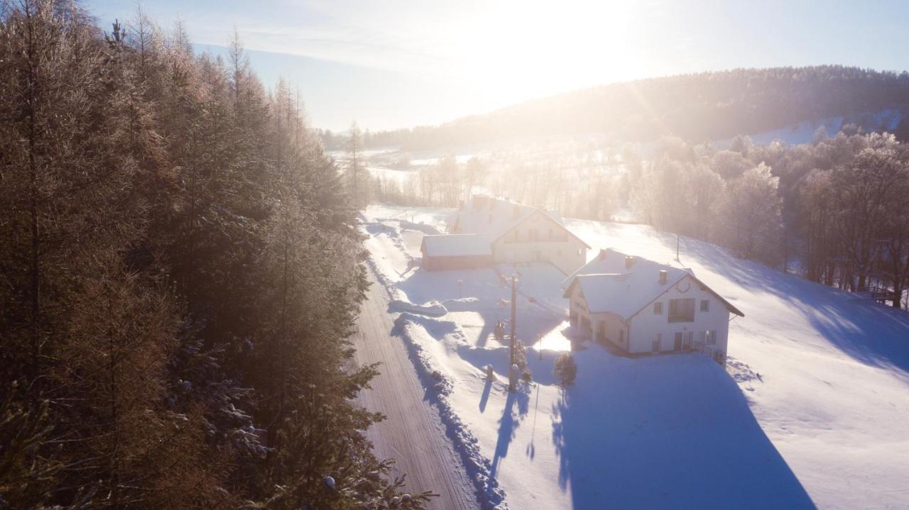 Dwor I Dworek Leszczowate Wellness & Spa Ustrzyki Dolne Exterior photo